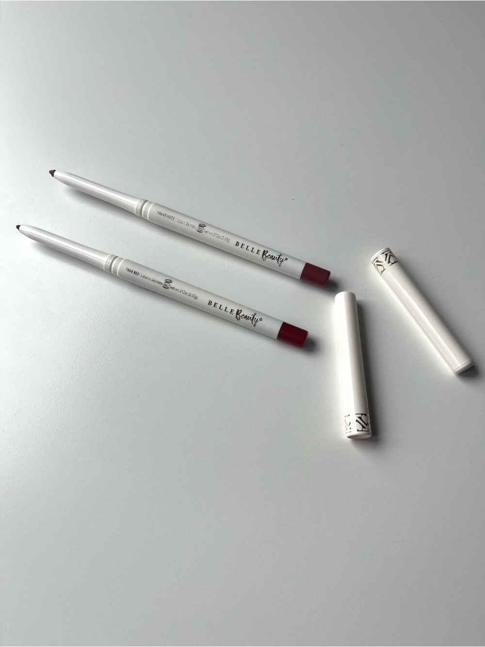 π SET OF 2, Belle Beauty, Kisser Fixer Waterproof Gel NUDE & MAUVE Lipliner - Picture 3 of 4